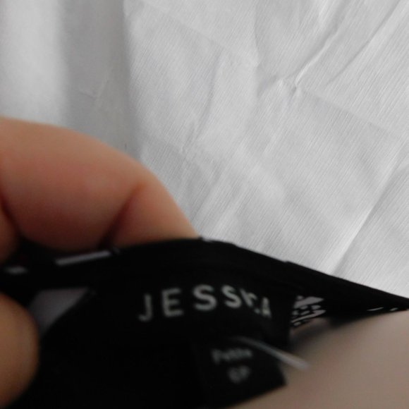 nice dress , size 6 - Picture 2 of 3